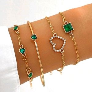 Emerald Green Bracelet Set